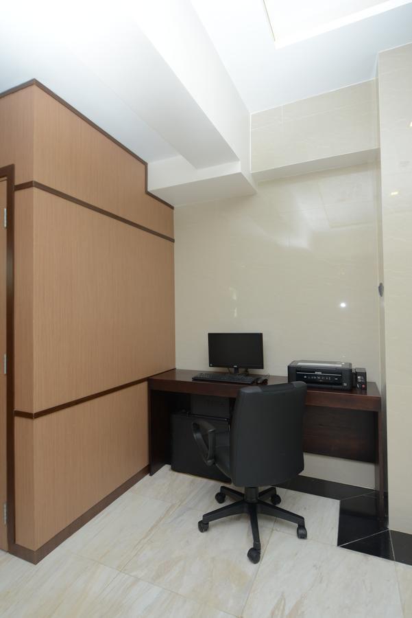 Lexus Hotel 3*