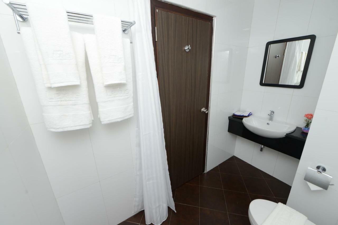 Lexus Hotel Yangon
